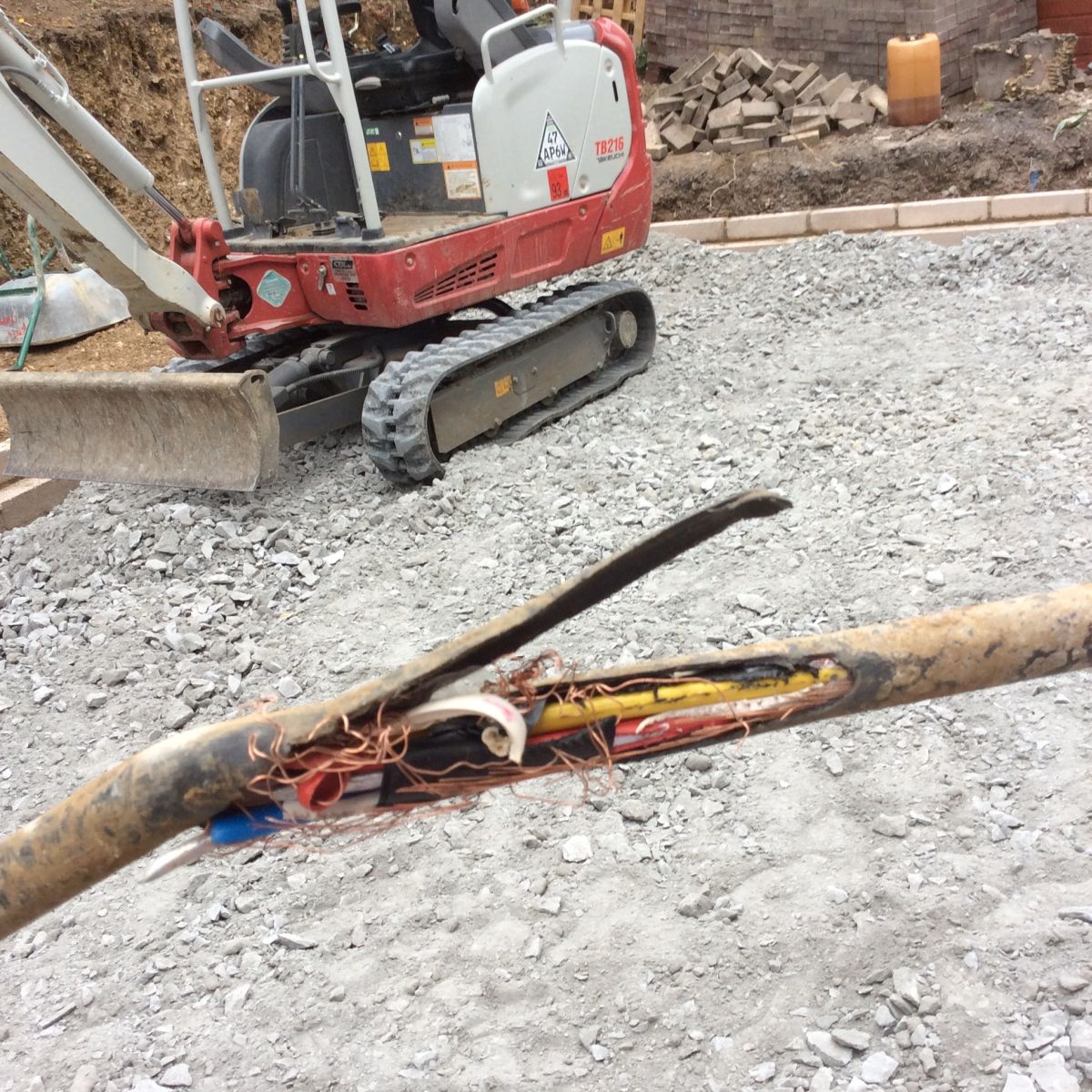 Digger excavated and damaged cable causing blackout